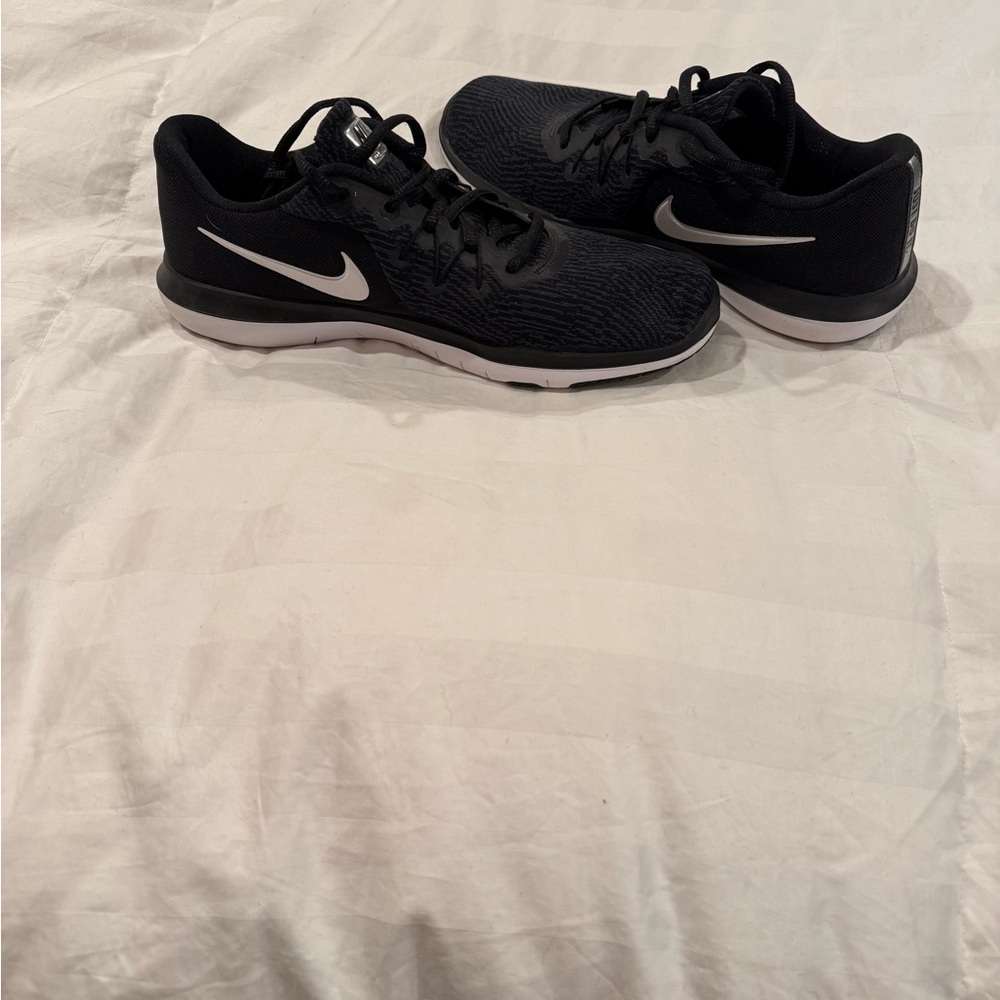 Nike Black Flex Supreme TR6